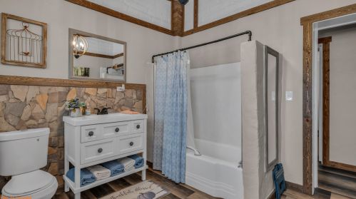 1002 Magnolia Ave, Beaumont CA  92223-1837 exterior