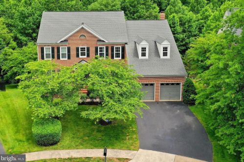 11705 Mercer Hill Ct, Woodbridge, VA 22192-5548