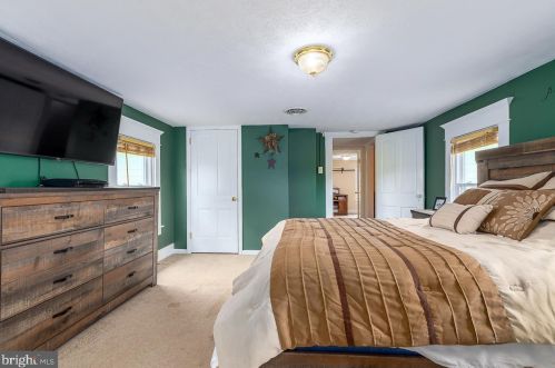 1654 Readus Rd, Edinburg VA  22824-2935 exterior