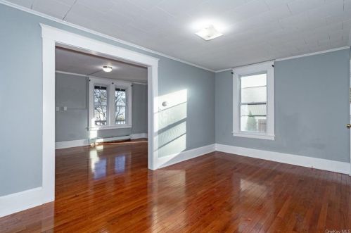 17 Fairmont Ave, Poughkeepsie NY 12603-2400 exterior