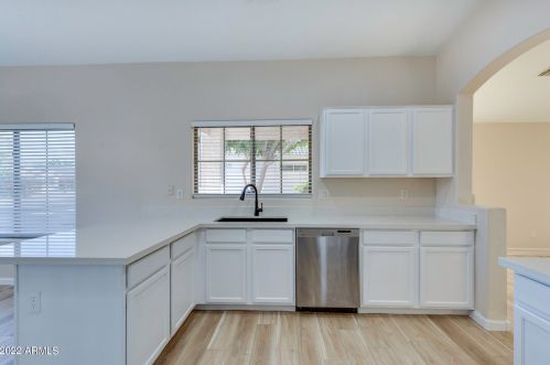 3271 Woodside Way, Gilbert AZ 85297-9315 exterior