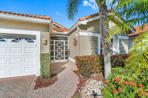 9519 Honeybell Cir, Boynton Beach, FL 33437-5469
