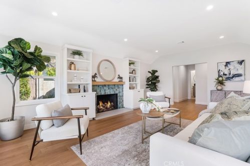 6464 Firmament Ave, Van Nuys CA  91406-6218 exterior