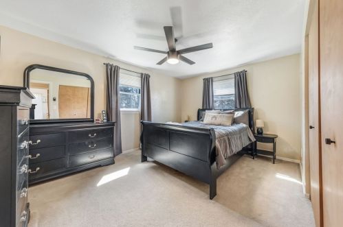 2500 Hollywood Dr, Gibsonia PA  15044-8385 exterior