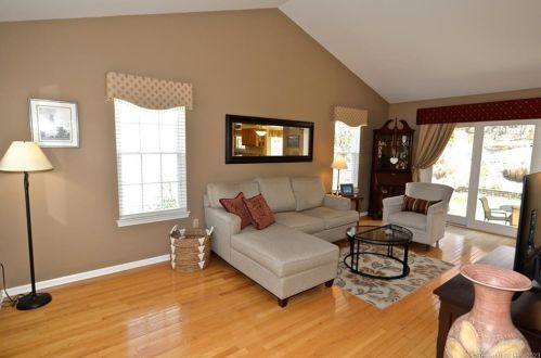 87 Magnolia Rd, Milford, CT 06461-9125