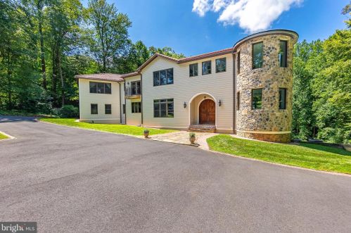 915 Mitchell Farm Ln, Kennett Sq, PA 19348-1319