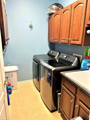 2261 Carnaby Ct, Lehigh Acres FL  33973-6035 exterior