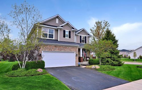 2091 Belmont Dr, Marysville, OH 43040-7015