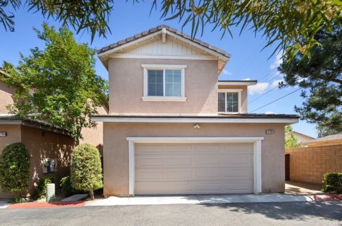 8796 Ussel Ln, Riverside, CA 92503-5793