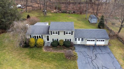 21 Meadow Lark Ln, Northford, CT 06472-1235