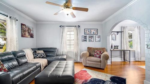 214 Sheridan Ave, New Castle PA  16105-2561 exterior