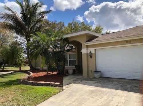 1818 2nd St, Cape Coral, FL 33909-6319