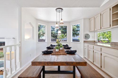 186 Baurer Cir, Folsom CA  95630-6786 exterior