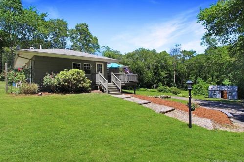 466 Colonel Ledyard Hwy, Gales Ferry, CT 06339-1657