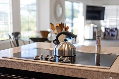 40107 Calle Breve, Temecula CA  92592-8692 exterior