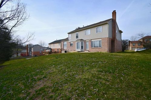 8534 Woodcreek Dr, Florence, KY 41042-8237