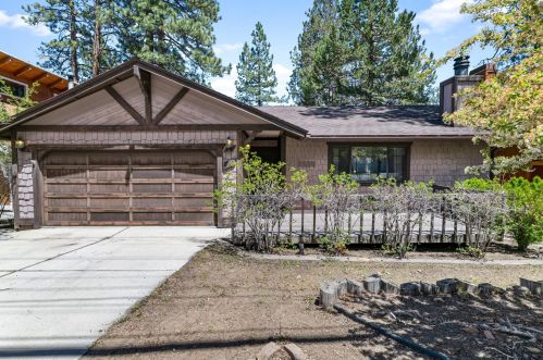 566 Division Dr, Big Bear City, CA 92314-9649
