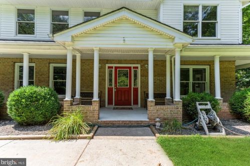 13480 Grandpas Rd, Nokesville VA  20181-3343 exterior