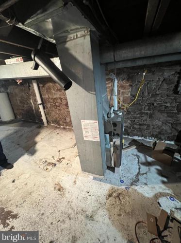 1208 Walnut St, Harrisburg PA  17103-2252 exterior