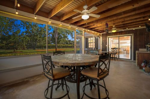 144 Oakridge Dr, Fort Pierce, FL 34984-4933