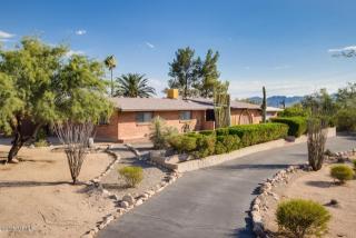 1341 Via Hacienda, Tucson, AZ 85704-2810