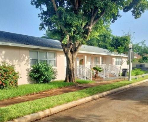 701 5th St, West Palm Beach FL  33401-4150 exterior