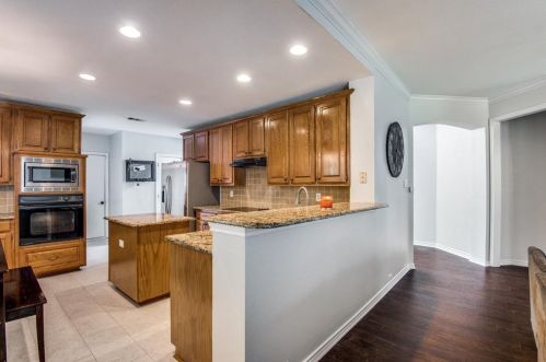 2104 Stevenson Ln, Lewisville TX  75028-3739 exterior