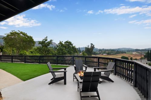 3226 Laurashawn Ln, Escondido CA 92026-8532 exterior