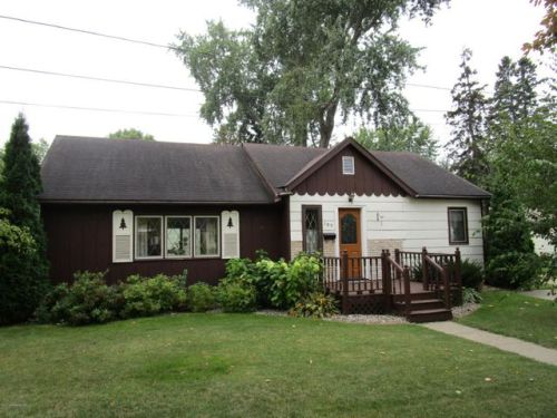109 Irving Ave, Wadena, MN 56482-1961