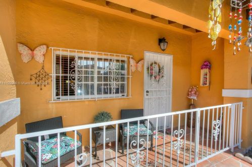 3542 80th St, Hialeah, FL 33018-7511