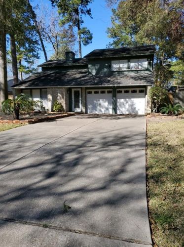 3219 Village Park Dr, Humble, TX 77339-1920