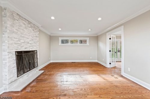 37 Tara Ln, Montville Township NJ  07045-9699 exterior