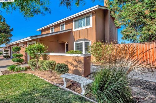 1042 Lomitas Ave, Livermore CA  94550-6436 exterior