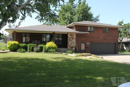 1112 6th St, Perkins, IA 51239-7372