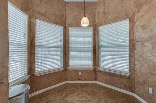 9833 Cedarcrest Dr, Aubrey TX  76227-5413 exterior