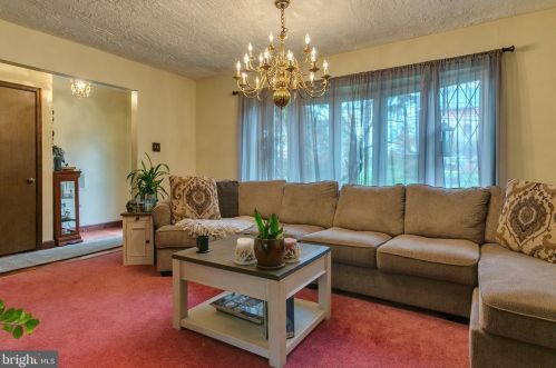 355 Old Schuylkill Rd, Pottstown, PA 19465-7966