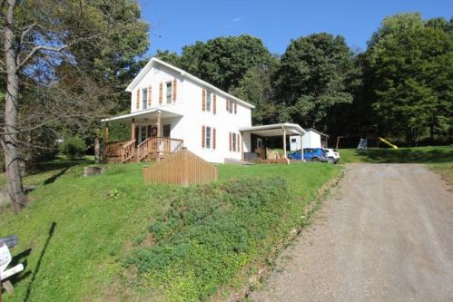 51 Beech St, Reynoldsville, PA 15851-1769