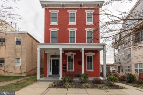 1014 Dekalb St, Norristown, PA 19401-5811