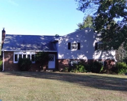 1317 Dell Rd, Norristown, PA 19403-4525