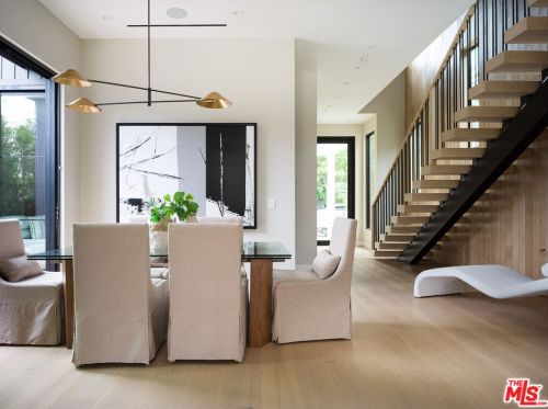 4552 Wortser Ave, North Hollywood CA  91604-1015 exterior