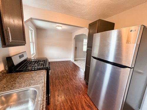 827 Woodward St, Mckeesport PA  15132-1660 exterior