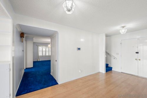 6675 Edmonton Ave, San Diego CA 92122-2518 exterior