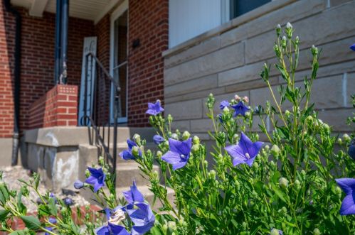 5596 Green Acres Ct, Cincinnati, OH 45248-4229
