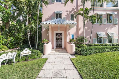 325 Lake Dr, Palm Beach, FL 33480-4564