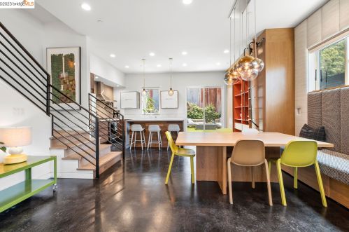 3430 Helen St, Oakland, CA 94608-4030