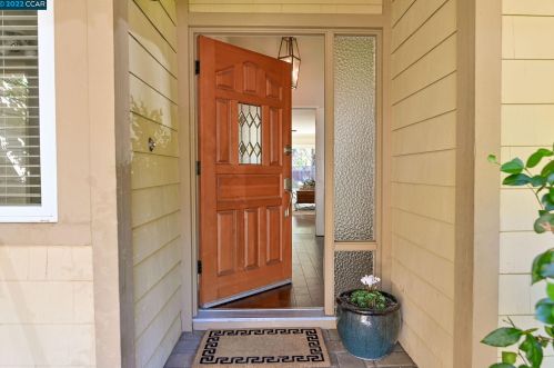 513 Boyd Rd, Concord, CA 94523-3210