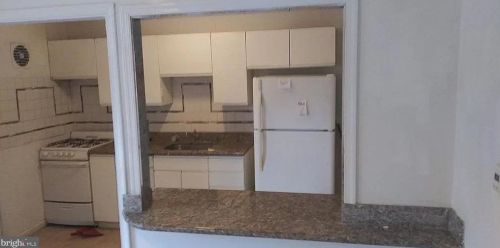 347 Chestnut Ave, Camden, NJ 08109-0020