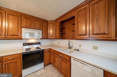 603 Roosevelt St, Harrisonburg, VA 22801-1837