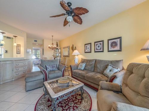 6930 Huntington Lakes Cir, Naples, FL 34119-7983