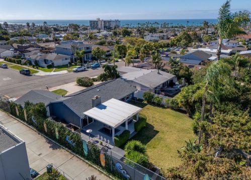 1190 Tourmaline St, San Diego CA  92109-1838 exterior